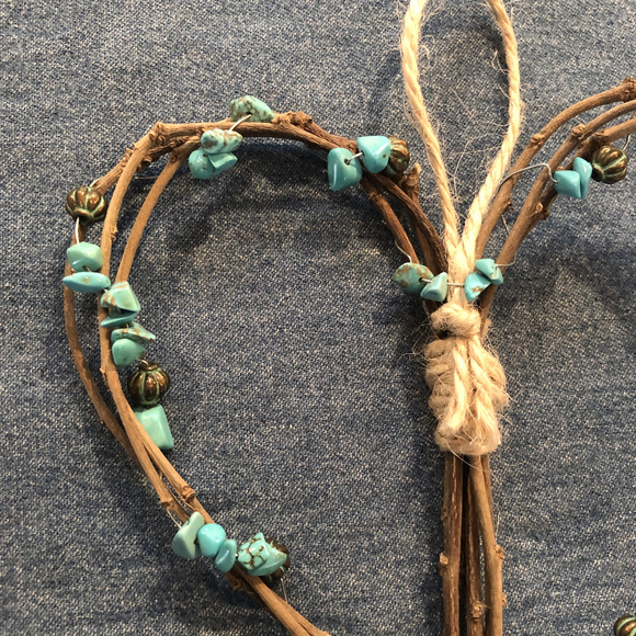 Turquoise twig heart with bead accents - Picture 3 of 3
